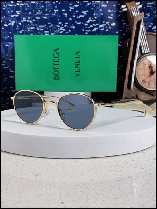 Bottega Veneta Gold Round Retro Sunglasses main image 5